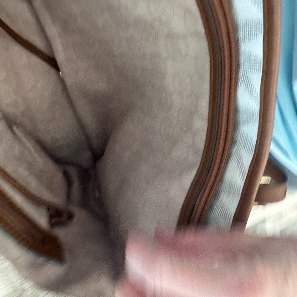 Michael Kors Cream and Brown Logo Tote with VGC - Picture 6 of 9